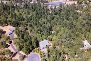 355 Madrone Ridge Dr, Grants Pass, OR 97527 - Photo 55