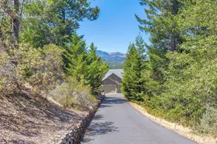 355 Madrone Ridge Dr, Grants Pass, OR 97527 - Photo 15