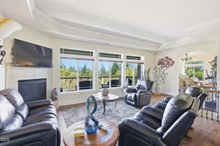 355 Madrone Ridge Dr, Grants Pass, OR 97527 - Photo 17