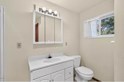 560 Scenic Drive, Ashland, OR 97520 - Photo 31