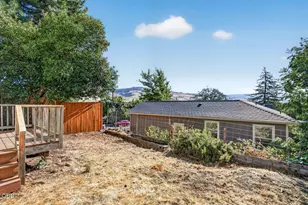 560 Scenic Dr, Ashland, OR 97520 - Photo 33