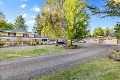 255 Queens Branch Road, Rogue River, OR 97537 - Photo 3