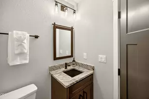4715 Red Tail Dr, Klamath Falls, OR 97601 - Photo 17