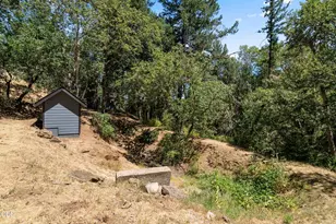 4712 Old Hwy 99 S, Ashland, OR 97520 - Photo 33