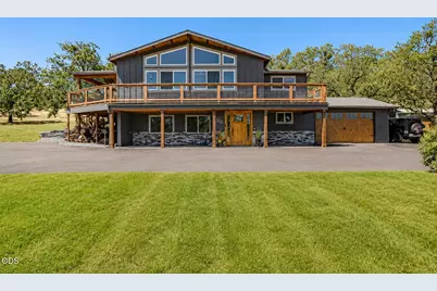 10643 Antioch Road, White City, OR 97503 - Photo 1