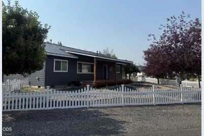 216 Avenue B, Seneca, OR 97873 - Photo 1