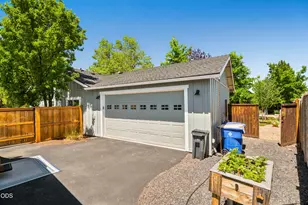 61242 Brookhollow Dr, Bend, OR 97702 - Photo 21