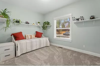 61242 Brookhollow Drive, Bend, OR 97702 - Photo 11