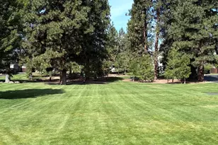 121 NW Outlook Vista Dr, Bend, OR 97703 - Photo 47