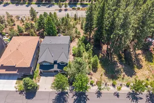 121 NW Outlook Vista Dr, Bend, OR 97703 - Photo 41