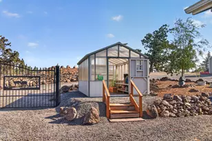 3957 NW 39th Dr, Redmond, OR 97756 - Photo 59