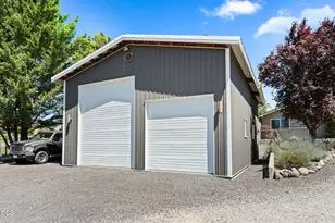 4050 Dark Hollow Rd, Medford, OR 97501 - Photo 31
