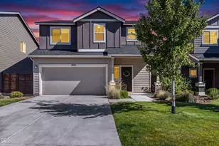 20526 SE Cameron Ave, Bend, OR 97702 - Photo 1