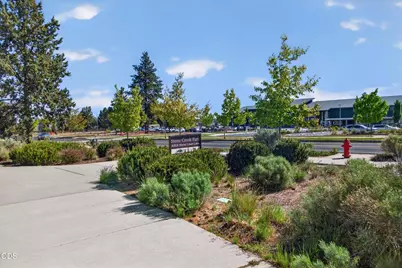 20526 SE Cameron Avenue, Bend, OR 97702 - Photo 33