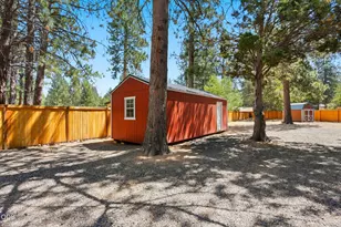 19657 Hiller Dr, Bend, OR 97702 - Photo 39