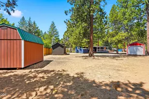 19657 Hiller Dr, Bend, OR 97702 - Photo 45