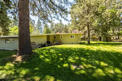 1278 NW Vicksburg Avenue, Bend, OR 97703 - Photo 9