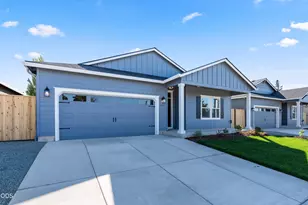 2223 Piazza Dr, Medford, OR 97501 - Photo 3