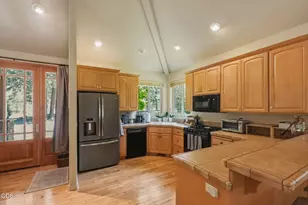 335 Mt Washington Dr, Bend, OR 97702 - Photo 3