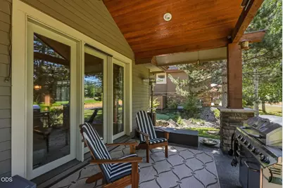 335 Mount Washington Drive, Bend, OR 97702 - Photo 25