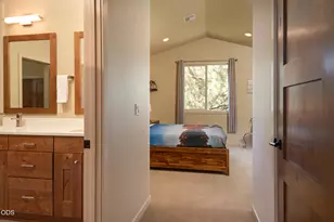 60484 Kangaroo Loop, Bend, OR 97702 - Photo 23