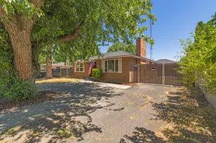 4225 Summers Ln, Klamath Falls, OR 97603 - Photo 7