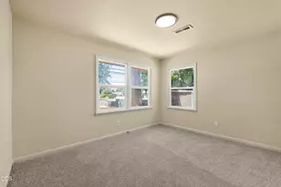 4225 Summers Ln, Klamath Falls, OR 97603 - Photo 17