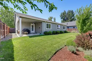 876 Holley Way, Central Point, OR 97502 - Photo 33