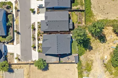 2248 Calico Lane, Medford, OR 97501 - Photo 43