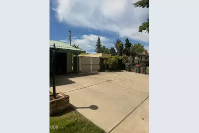 601 Souvenir Street, Medford, OR 97501 - Photo 3