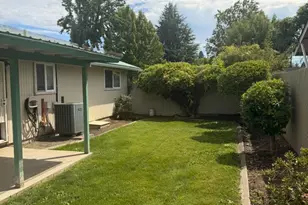 601 Souvenir St, Medford, OR 97501 - Photo 11