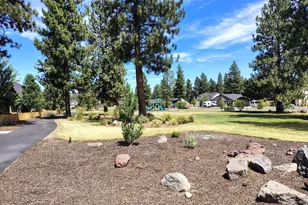 1949 W Williamson Ave, Sisters, OR 97759 - Photo 37