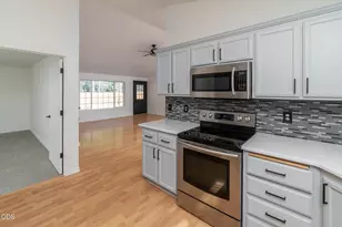 52221 Pine Forest Dr, La Pine, OR 97739 - Photo 9