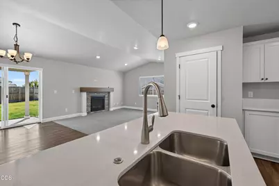 339 NW Par Avenue, Madras, OR 97741 - Photo 11