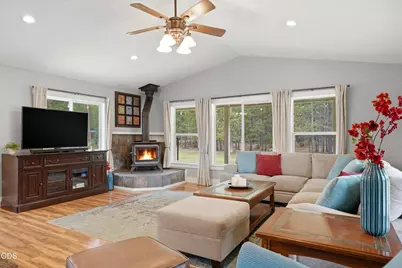 15965 Parkway Drive, La Pine, OR 97739 - Photo 11
