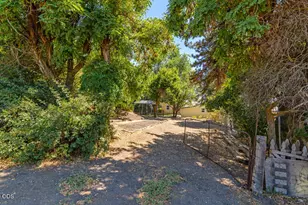 1324 Johnson Ave, Klamath Falls, OR 97601 - Photo 3
