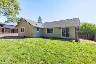 26 SW Leonard Street, Grants Pass, OR 97526 - Photo 33