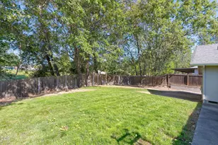 26 SW Leonard St, Grants Pass, OR 97526 - Photo 29