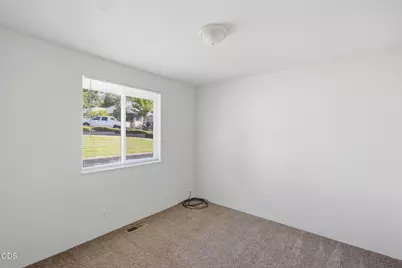 26 SW Leonard Street, Grants Pass, OR 97526 - Photo 23