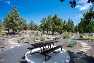 63825 Hunters Cir, Bend, OR 97701 - Photo 31