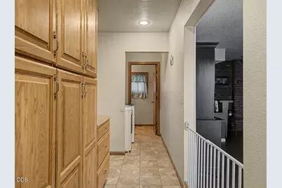 3697 Madison Street, Klamath Falls, OR 97603 - Photo 11