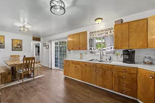 3697 Madison St, Klamath Falls, OR 97603 - Photo 9