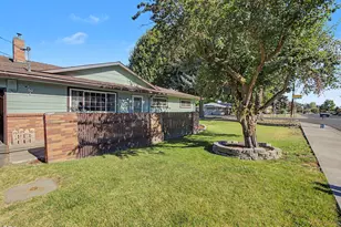 3697 Madison St, Klamath Falls, OR 97603 - Photo 31