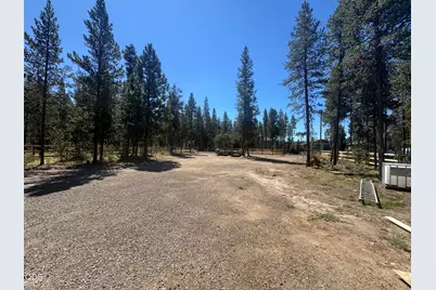 17088 Kingsburg Road, Bend, OR 97707 - Photo 11
