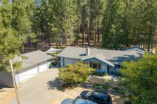 2282 Stringer Gap Rd, Grants Pass, OR 97527 - Photo 1