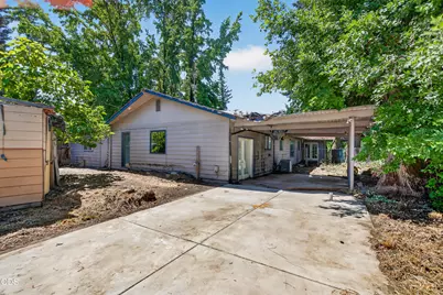 3575 Hanley Road, Central Point, OR 97502 - Photo 23