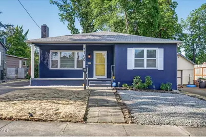 1100 Reddy Avenue, Medford, OR 97504 - Photo 1
