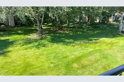 9925 SW Trapper Terrace, Beaverton, OR 97008 - Photo 35