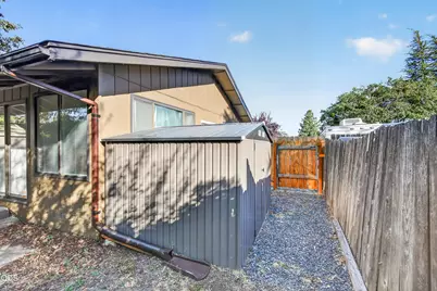 206 Alder Street, Phoenix, OR 97535 - Photo 41