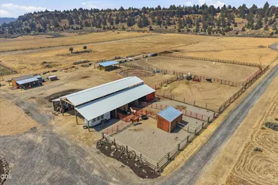 4819 SW Trout Road, Terrebonne, OR 97760 - Photo 5